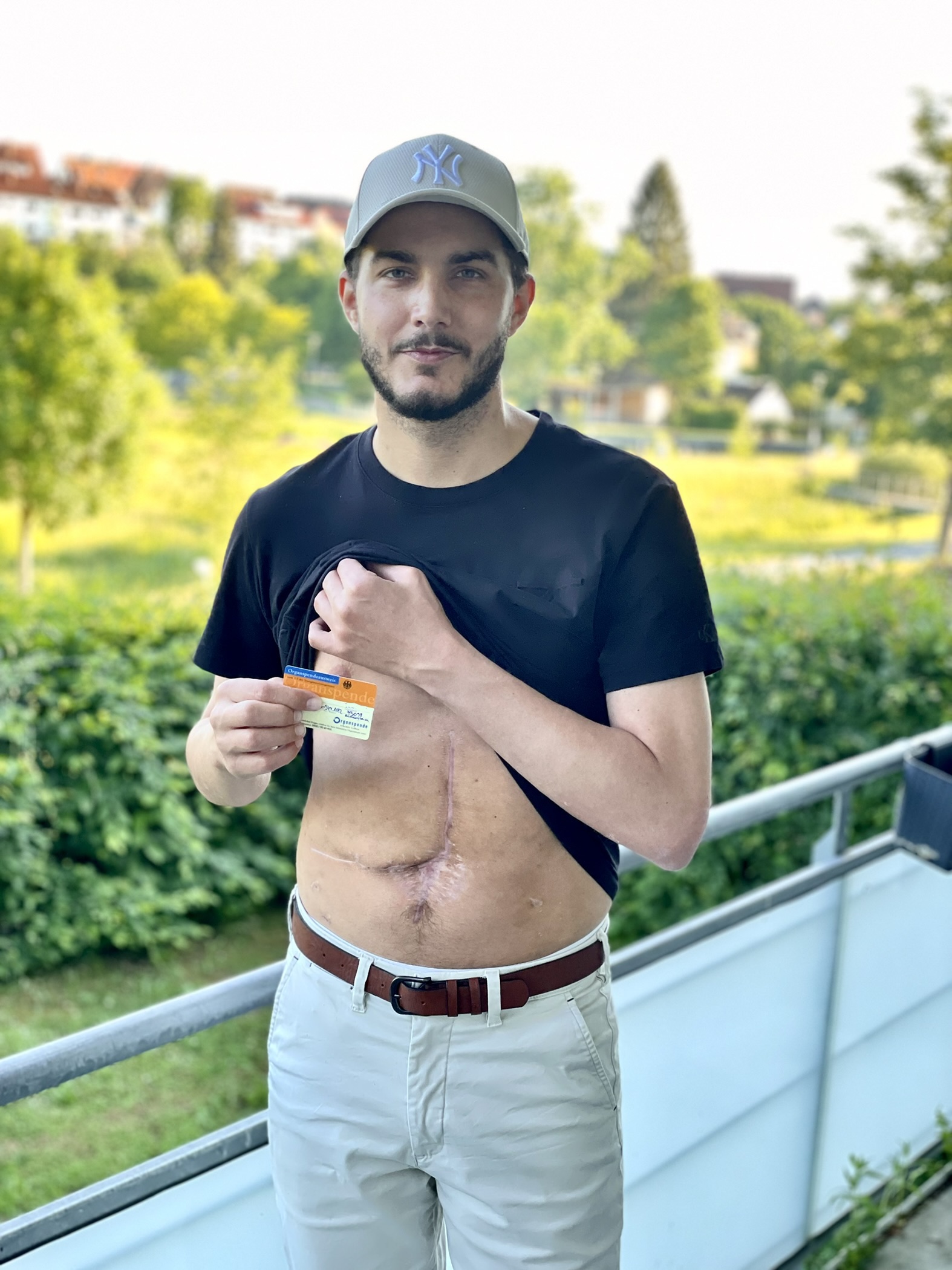 'Ich weiß, dass ich großes Glück hatte und hoffe, dass sich zukünftig mehr Personen für eine Organspende entscheiden. Viele Freunde und Bekannte haben sich durch meinen Fall einen Organspendeausweis zugelegt.'